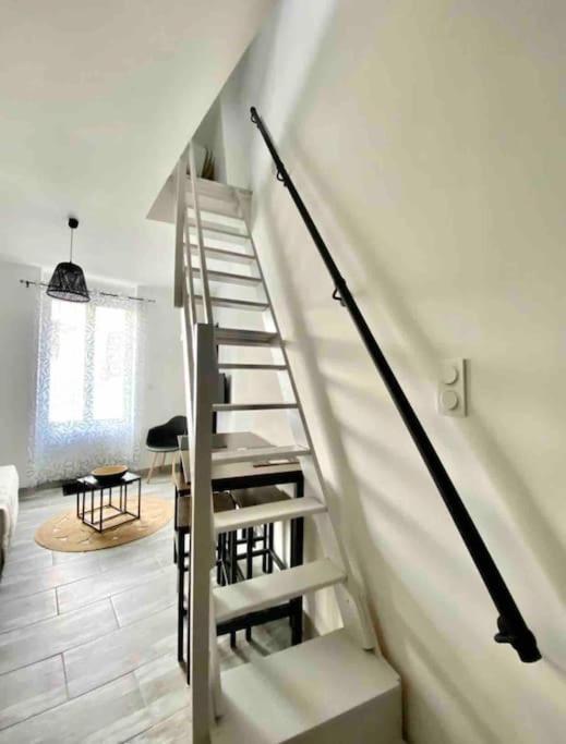 Appartement Centre Ville Saint-Amand-Mont-Rond Екстериор снимка